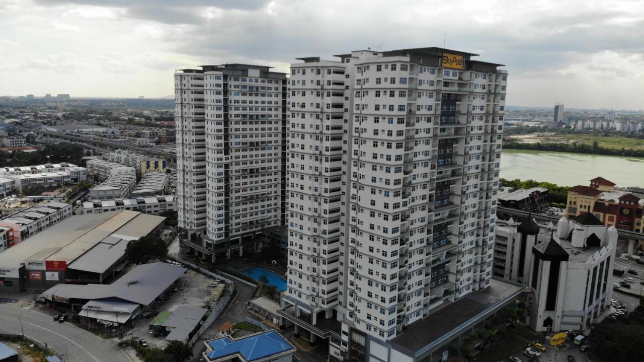 No.8 The Cube @ Puchong Skypod Residence מראה חיצוני תמונה